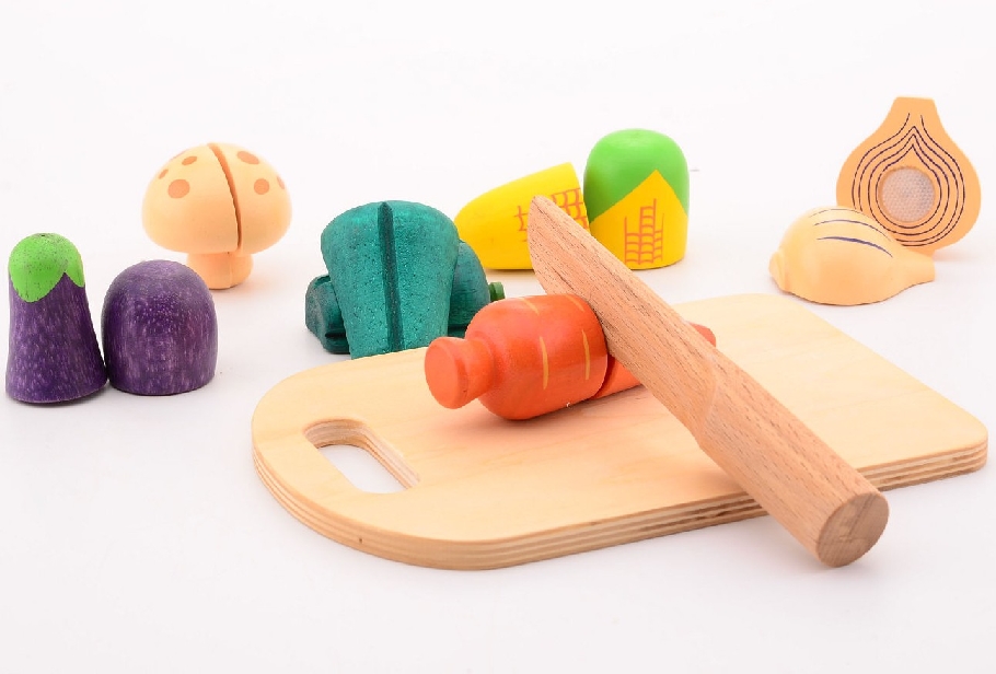 Set giocattolo in legno con verdura da tagliare Jouéco 